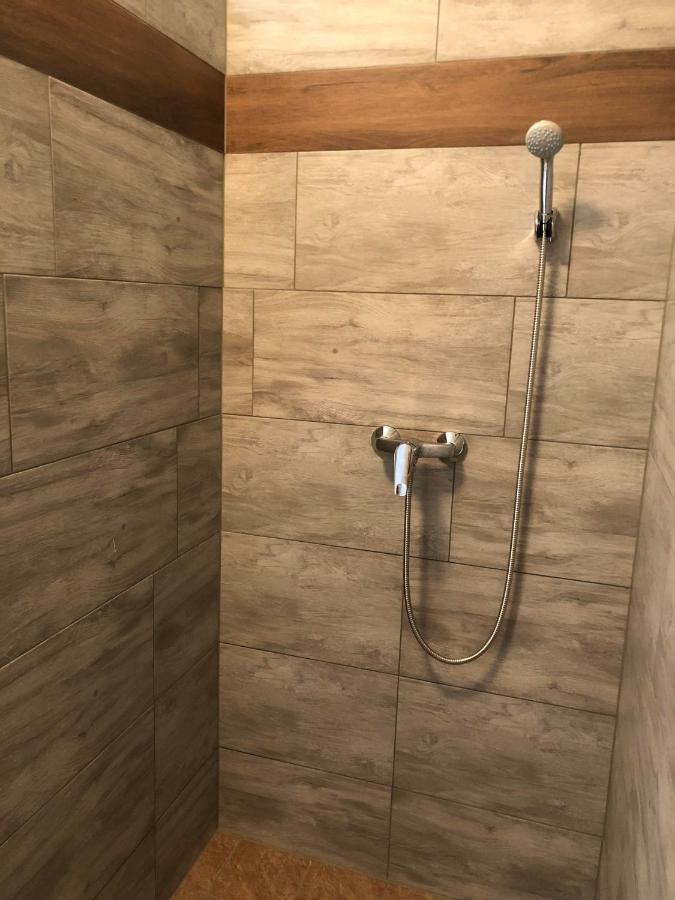 Avas Apartman Мишкольц Экстерьер фото
