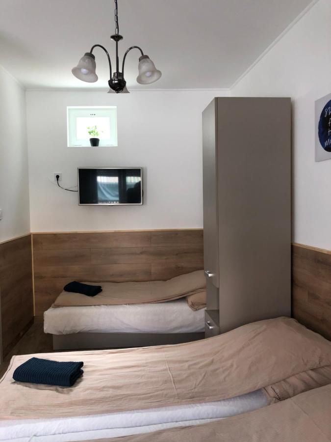 Avas Apartman Мишкольц Экстерьер фото