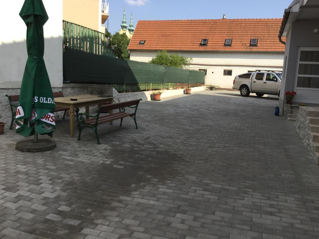 Avas Apartman Мишкольц Экстерьер фото