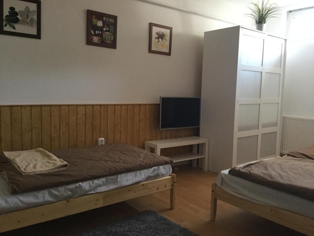 Avas Apartman Мишкольц Экстерьер фото