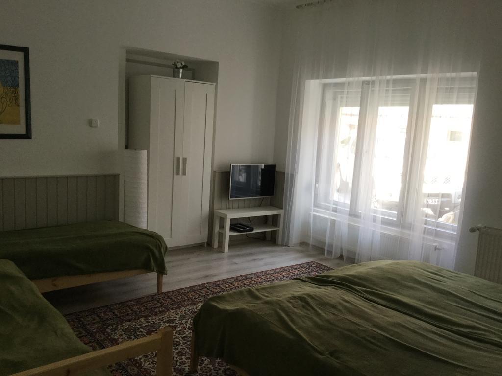 Avas Apartman Мишкольц Экстерьер фото