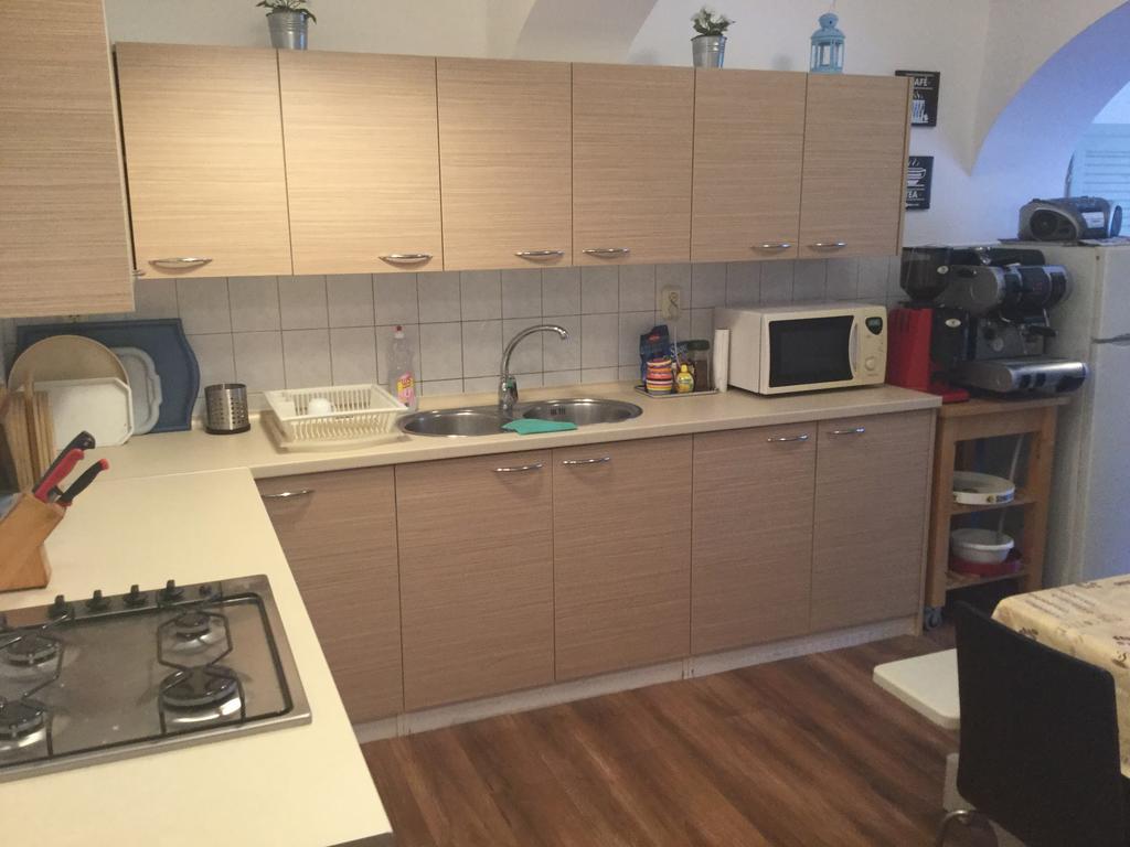 Avas Apartman Мишкольц Экстерьер фото