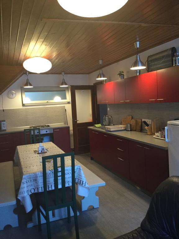 Avas Apartman Мишкольц Экстерьер фото